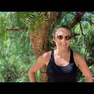 Meet your Posher, Camelia